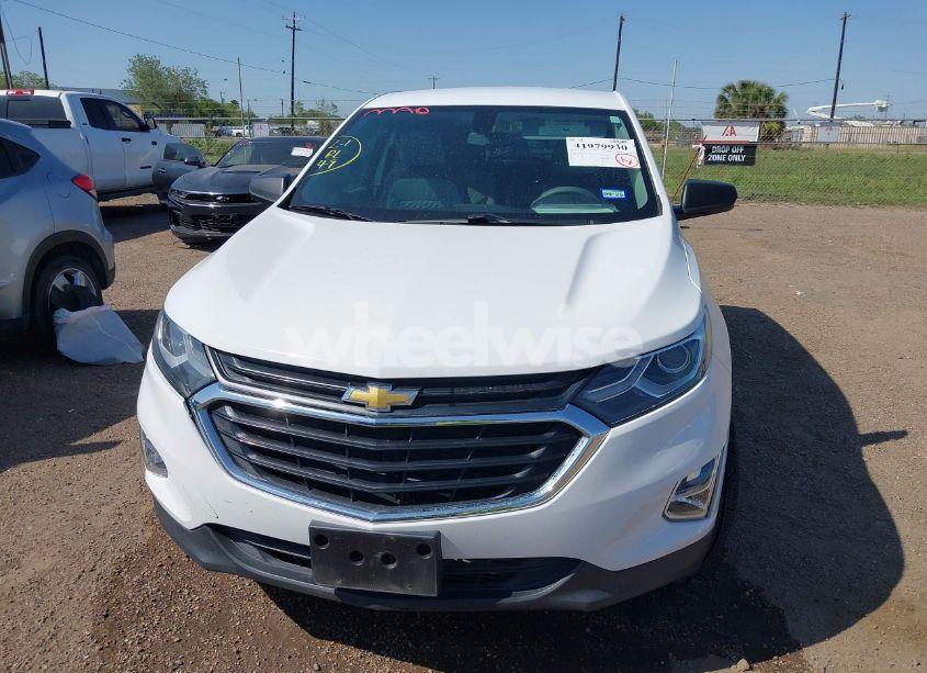 Photo 6 of 2019 Chevrolet Equinox LS (VIN 3GNAXHEV1KS673532)