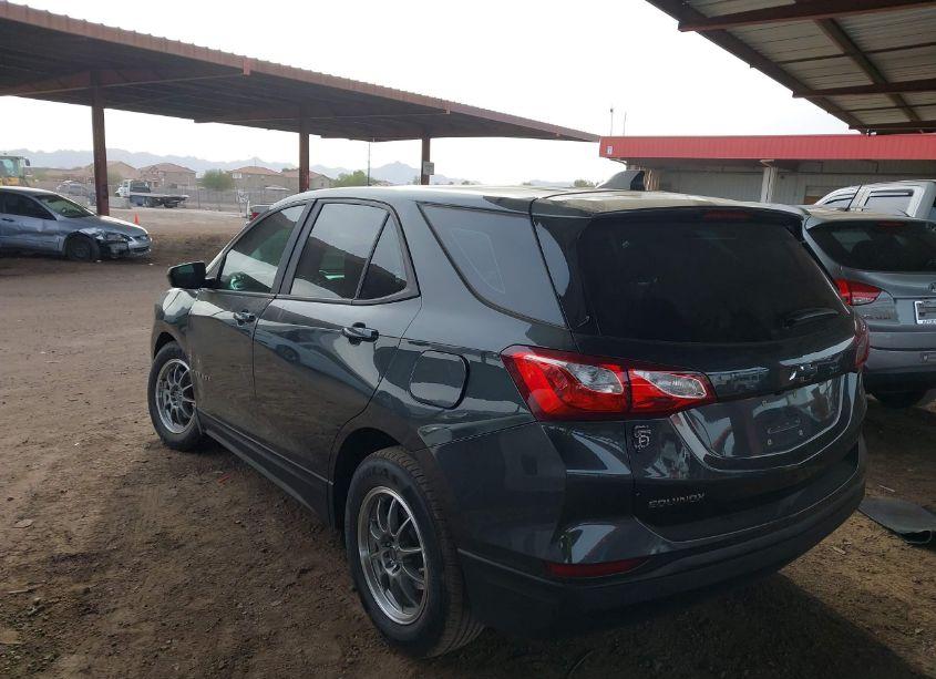 Photo 3 of 2020 Chevrolet Equinox FWD LS (VIN 3GNAXHEV1LS598719)