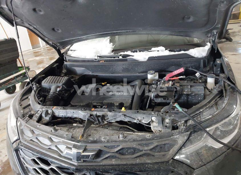 Photo 10 of 2020 Chevrolet Equinox FWD LS (VIN 3GNAXHEV1LS598963)