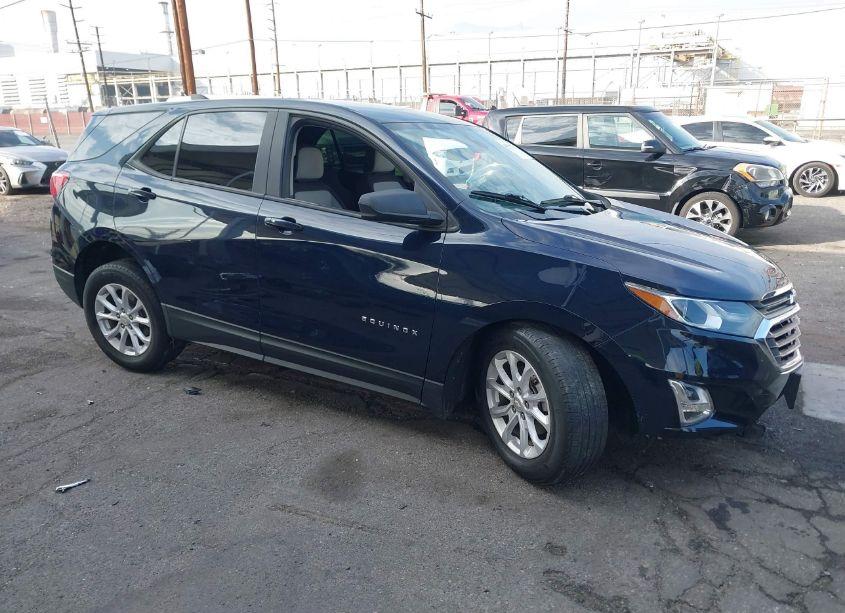 2020 Chevrolet Equinox FWD LS (VIN 3GNAXHEV1LS642427) main photo