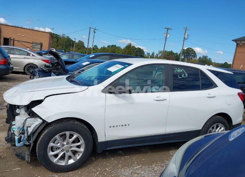 Photo 14 of 2021 Chevrolet Equinox FWD LS (VIN 3GNAXHEV1MS139112)