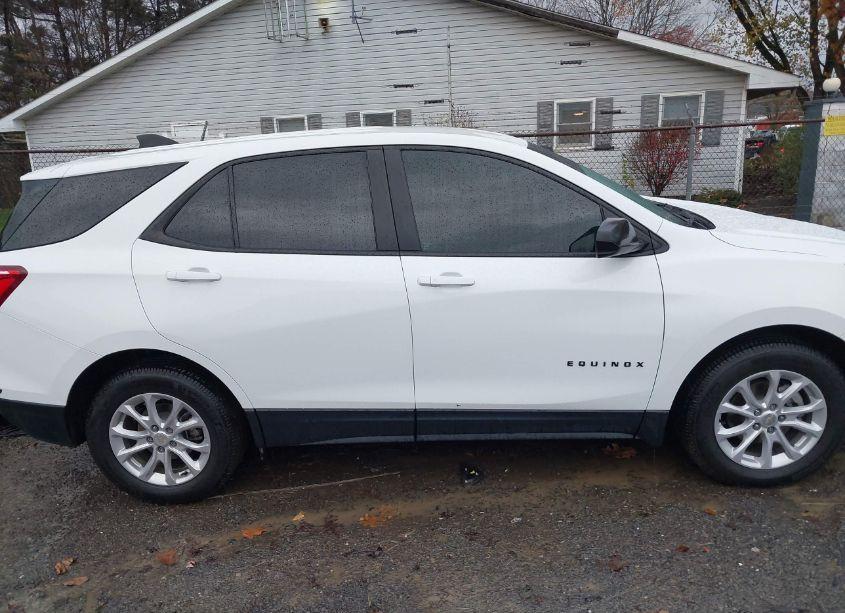 Photo 14 of 2021 Chevrolet Equinox FWD LS (VIN 3GNAXHEV1MS140082)