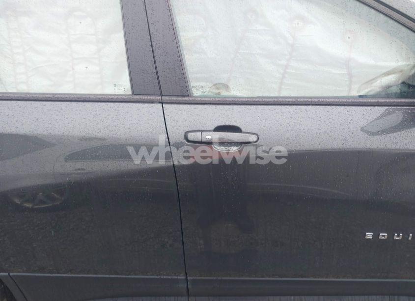 Photo 13 of 2018 Chevrolet Equinox LS (VIN 3GNAXHEV2JS538543)