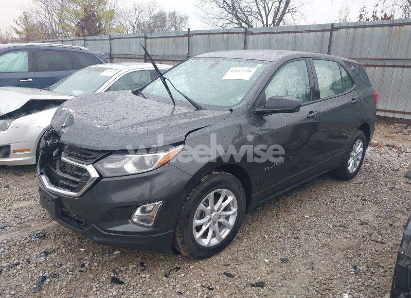 Photo 2 of 2018 Chevrolet Equinox LS (VIN 3GNAXHEV2JS538543)