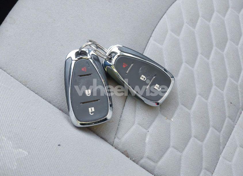 Photo 11 of 2018 Chevrolet Equinox LS (VIN 3GNAXHEV2JS565368)