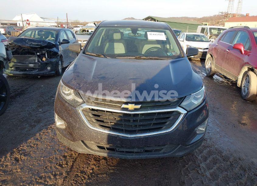 Photo 13 of 2018 Chevrolet Equinox LS (VIN 3GNAXHEV2JS565368)