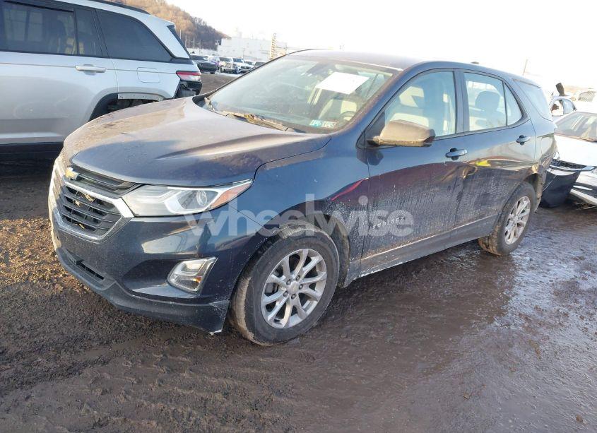 Photo 2 of 2018 Chevrolet Equinox LS (VIN 3GNAXHEV2JS565368)