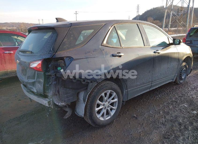 Photo 4 of 2018 Chevrolet Equinox LS (VIN 3GNAXHEV2JS565368)