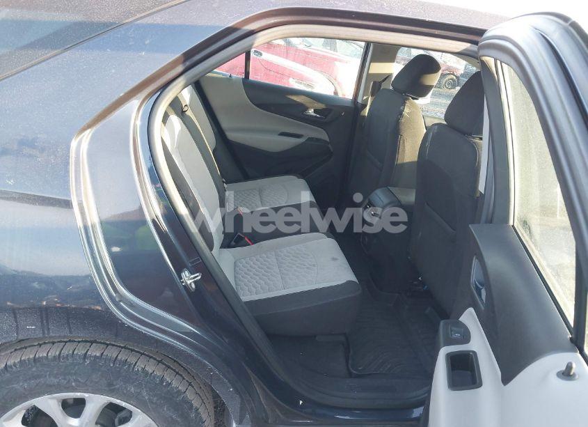 Photo 8 of 2018 Chevrolet Equinox LS (VIN 3GNAXHEV2JS565368)