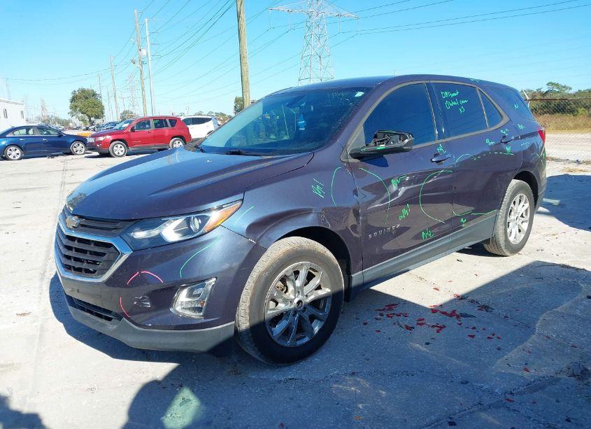 Photo 2 of 2018 Chevrolet Equinox LS (VIN 3GNAXHEV2JS628811)