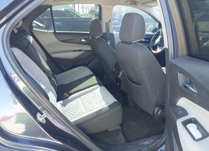 Photo 8 of 2018 Chevrolet Equinox LS (VIN 3GNAXHEV2JS628811)