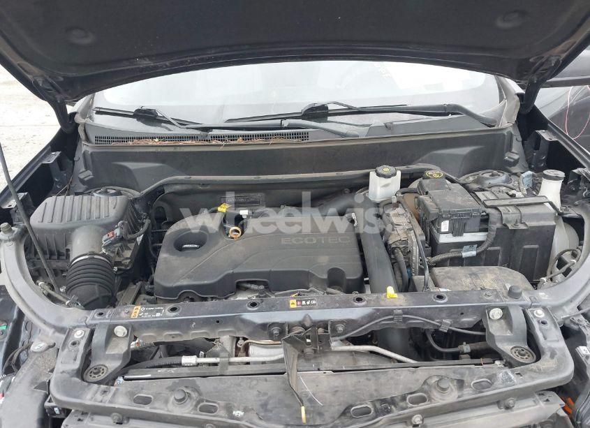 Photo 10 of 2019 Chevrolet Equinox LS (VIN 3GNAXHEV2KL237136)