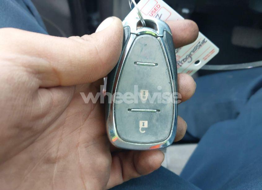 Photo 11 of 2019 Chevrolet Equinox LS (VIN 3GNAXHEV2KL237136)