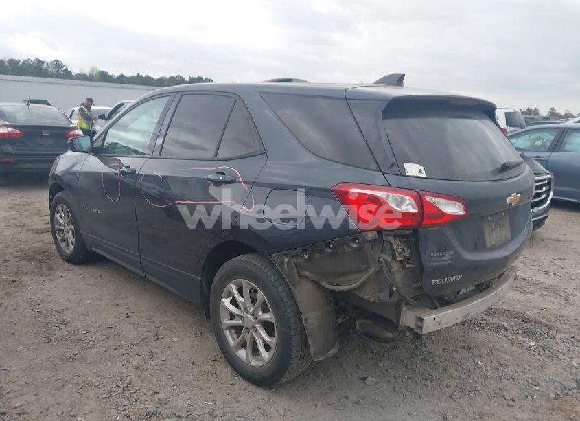 Photo 3 of 2019 Chevrolet Equinox LS (VIN 3GNAXHEV2KL237136)