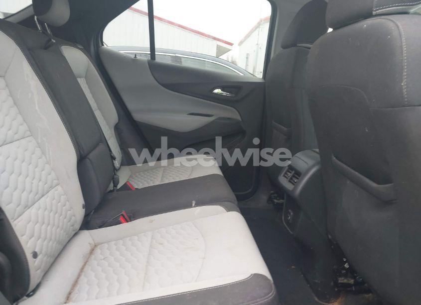 Photo 8 of 2019 Chevrolet Equinox LS (VIN 3GNAXHEV2KL237136)