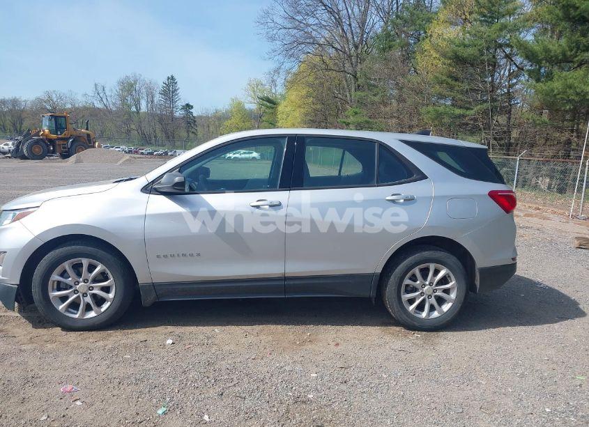 Photo 14 of 2019 Chevrolet Equinox LS (VIN 3GNAXHEV2KS613064)