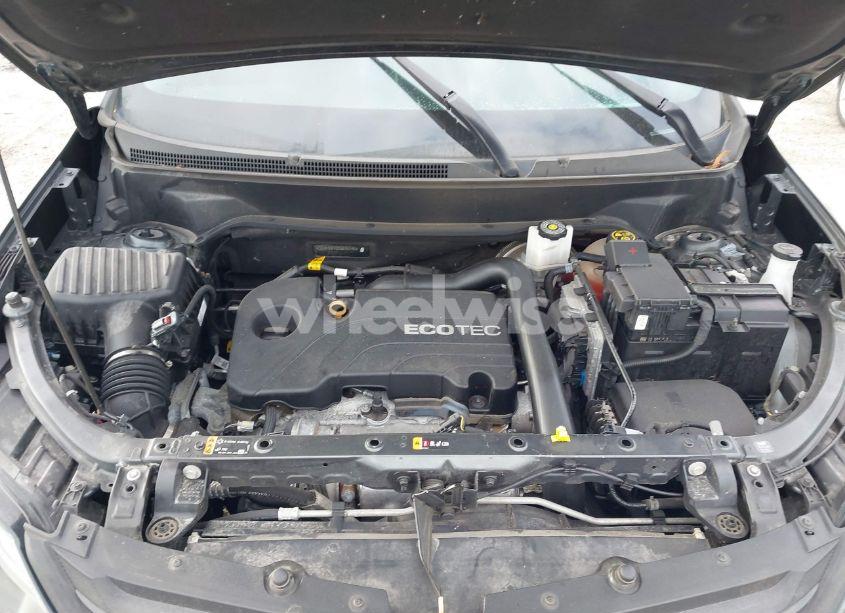 Photo 10 of 2019 Chevrolet Equinox LS (VIN 3GNAXHEV2KS676746)