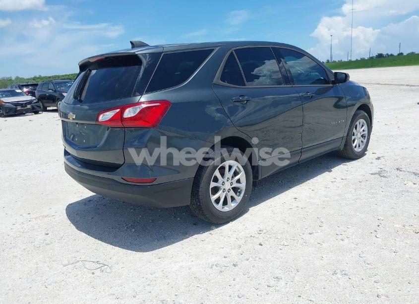 Photo 4 of 2019 Chevrolet Equinox LS (VIN 3GNAXHEV2KS676746)