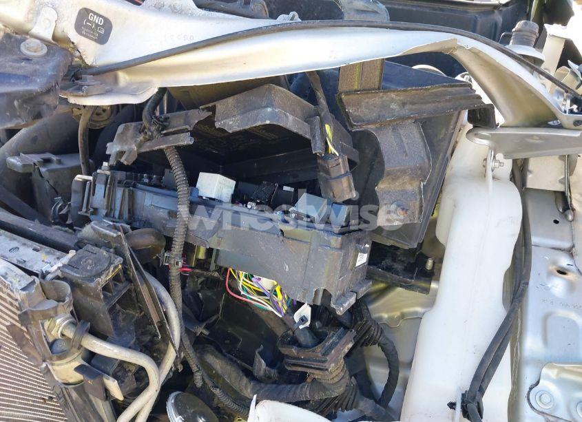 Photo 20 of 2020 Chevrolet Equinox FWD LS (VIN 3GNAXHEV2LS558083)