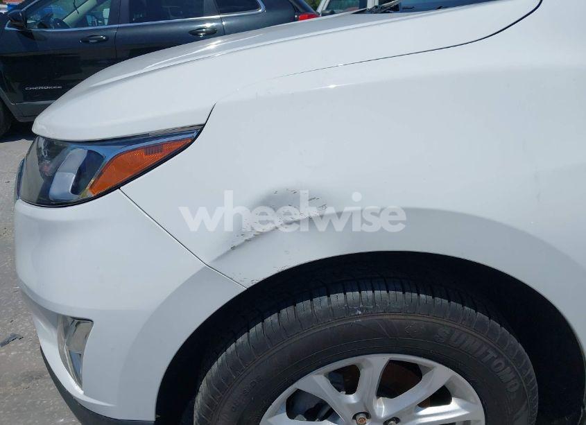 Photo 11 of 2020 Chevrolet Equinox FWD LS (VIN 3GNAXHEV2LS693094)