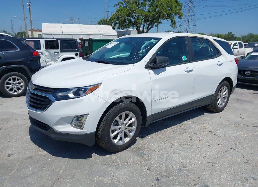 Photo 2 of 2020 Chevrolet Equinox FWD LS (VIN 3GNAXHEV2LS693094)