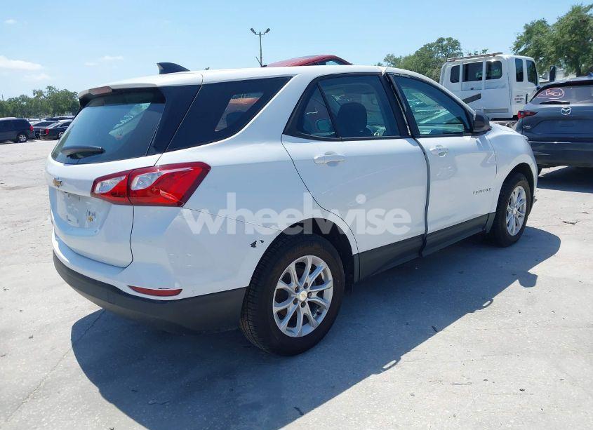 Photo 4 of 2020 Chevrolet Equinox FWD LS (VIN 3GNAXHEV2LS693094)