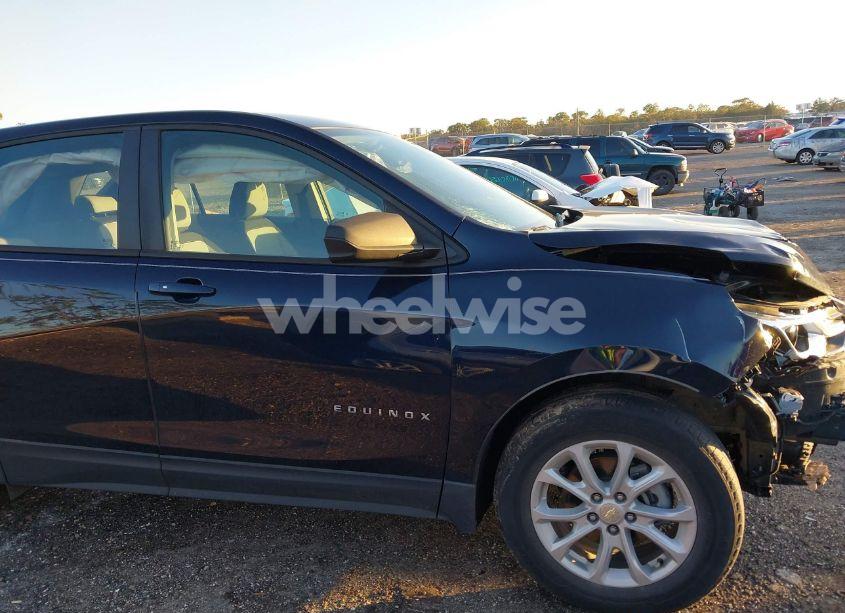 Photo 13 of 2020 Chevrolet Equinox FWD LS (VIN 3GNAXHEV2LS713117)