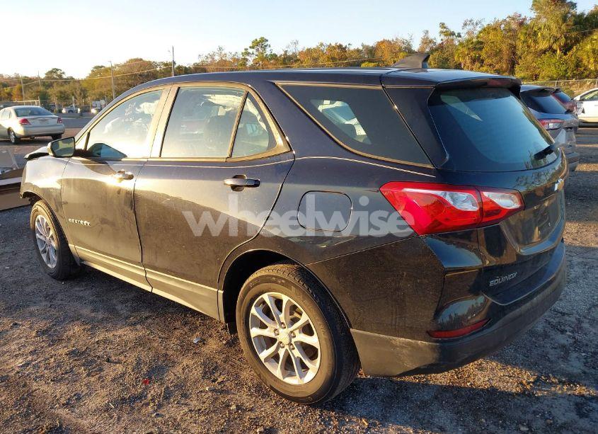 Photo 3 of 2020 Chevrolet Equinox FWD LS (VIN 3GNAXHEV2LS713117)