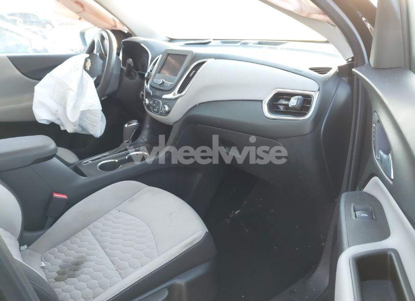 Photo 5 of 2020 Chevrolet Equinox FWD LS (VIN 3GNAXHEV2LS713117)