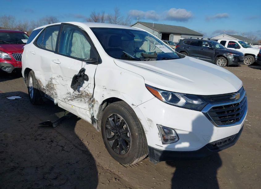 2021 Chevrolet Equinox FWD LS (VIN 3GNAXHEV2MS127566) main photo