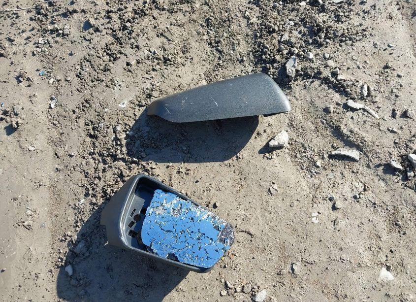 Photo 12 of 2021 Chevrolet Equinox FWD LS (VIN 3GNAXHEV2MS127566)