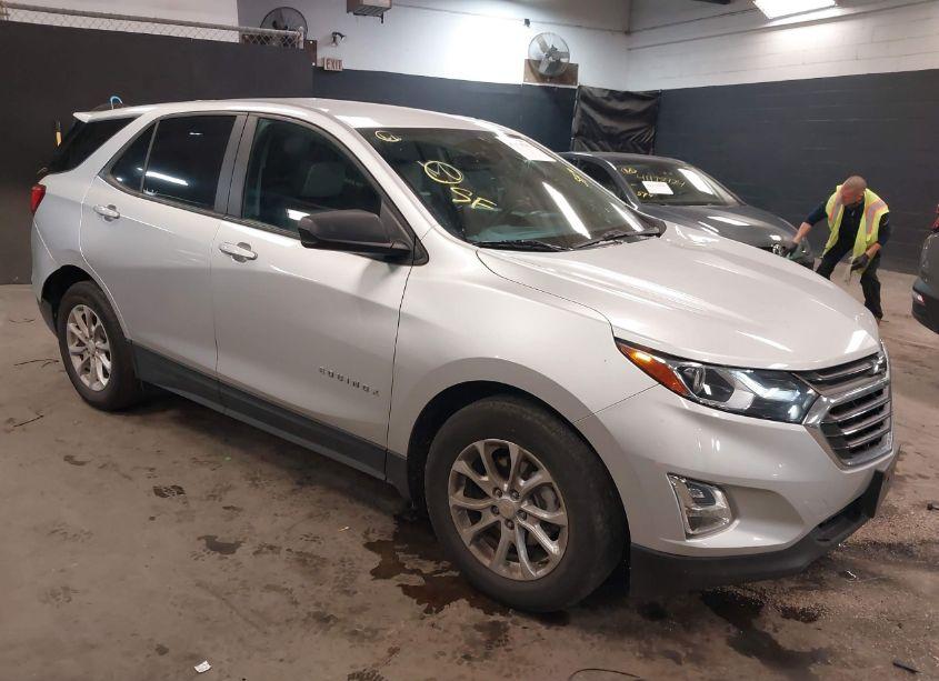 2021 Chevrolet Equinox FWD LS (VIN 3GNAXHEV2MS172023) main photo