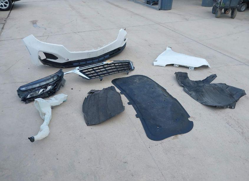 Photo 12 of 2022 Chevrolet Equinox FWD LS (VIN 3GNAXHEV2NS107786)