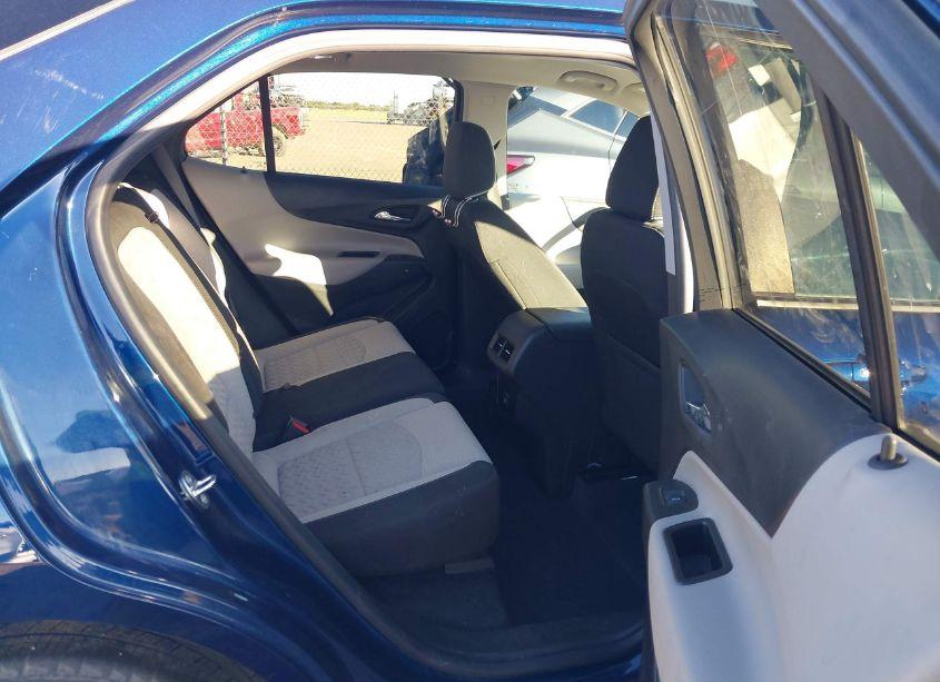 Photo 8 of 2022 Chevrolet Equinox FWD LS (VIN 3GNAXHEV2NS180737)