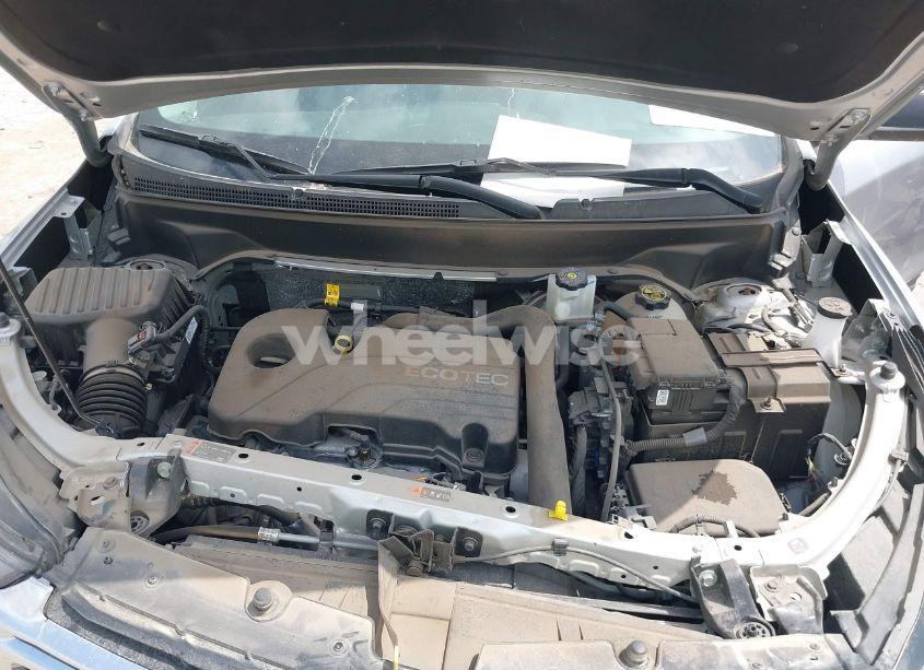 Photo 10 of 2022 Chevrolet Equinox FWD LS (VIN 3GNAXHEV2NS192791)