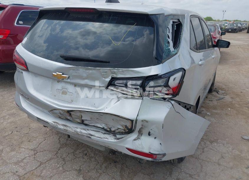 Photo 6 of 2022 Chevrolet Equinox FWD LS (VIN 3GNAXHEV2NS192791)