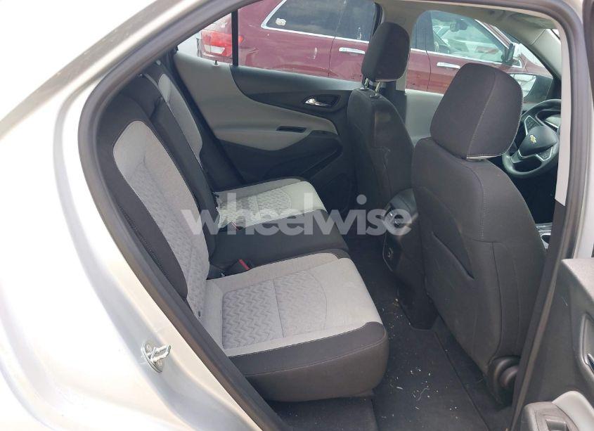 Photo 8 of 2022 Chevrolet Equinox FWD LS (VIN 3GNAXHEV2NS192791)