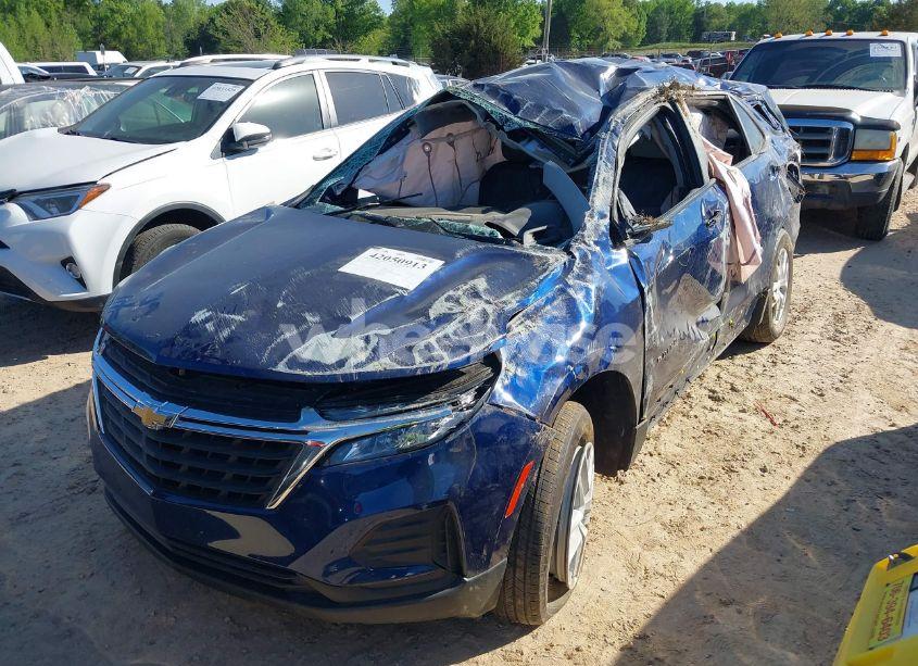 Photo 2 of 2022 Chevrolet Equinox FWD LS (VIN 3GNAXHEV2NS240256)