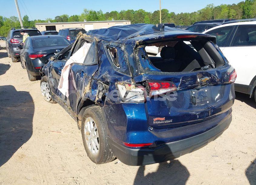 Photo 3 of 2022 Chevrolet Equinox FWD LS (VIN 3GNAXHEV2NS240256)