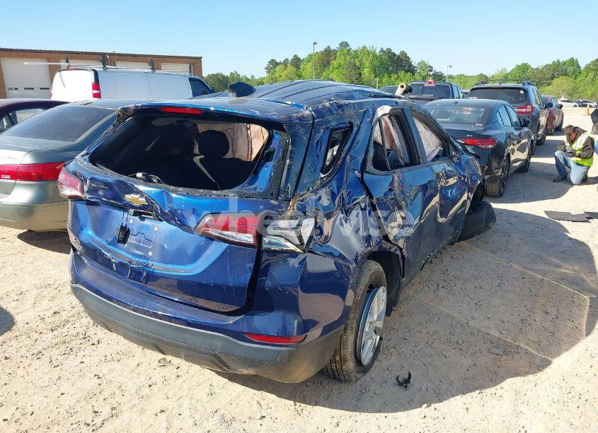 Photo 4 of 2022 Chevrolet Equinox FWD LS (VIN 3GNAXHEV2NS240256)