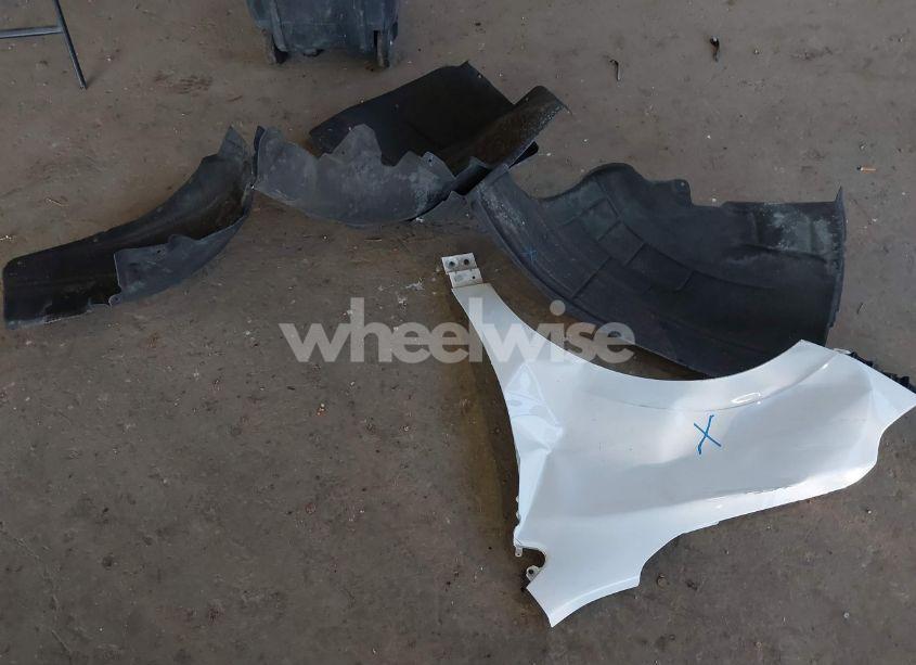 Photo 12 of 2019 Chevrolet Equinox LS (VIN 3GNAXHEV3KS564909)