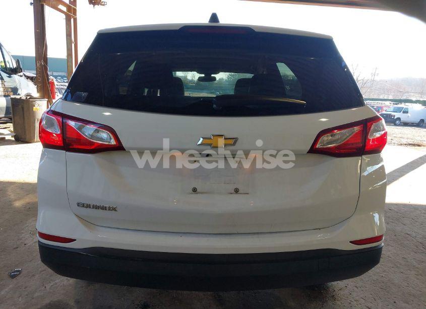 Photo 17 of 2019 Chevrolet Equinox LS (VIN 3GNAXHEV3KS564909)