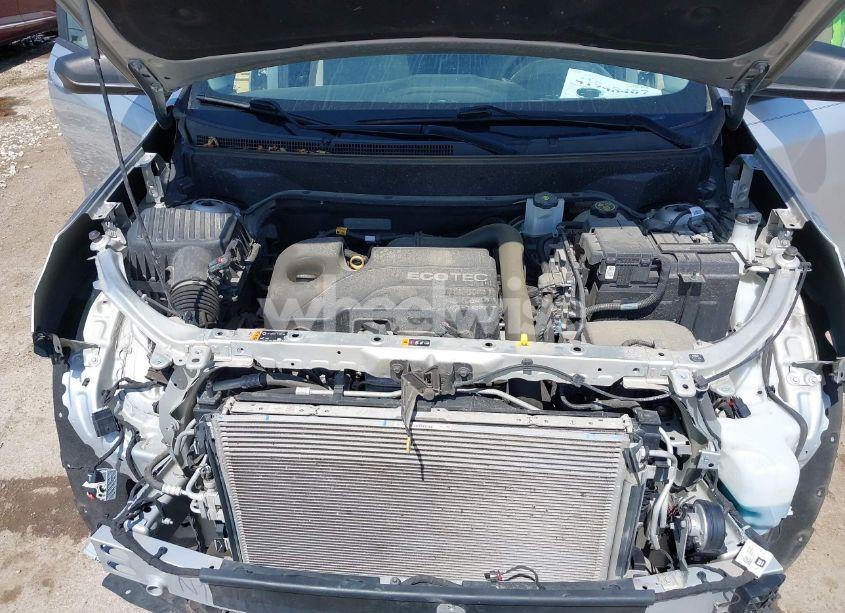 Photo 10 of 2020 Chevrolet Equinox FWD LS (VIN 3GNAXHEV3LS510012)