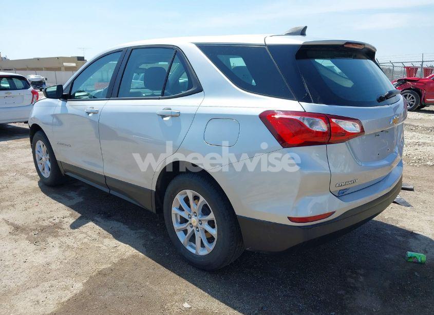Photo 3 of 2020 Chevrolet Equinox FWD LS (VIN 3GNAXHEV3LS510012)