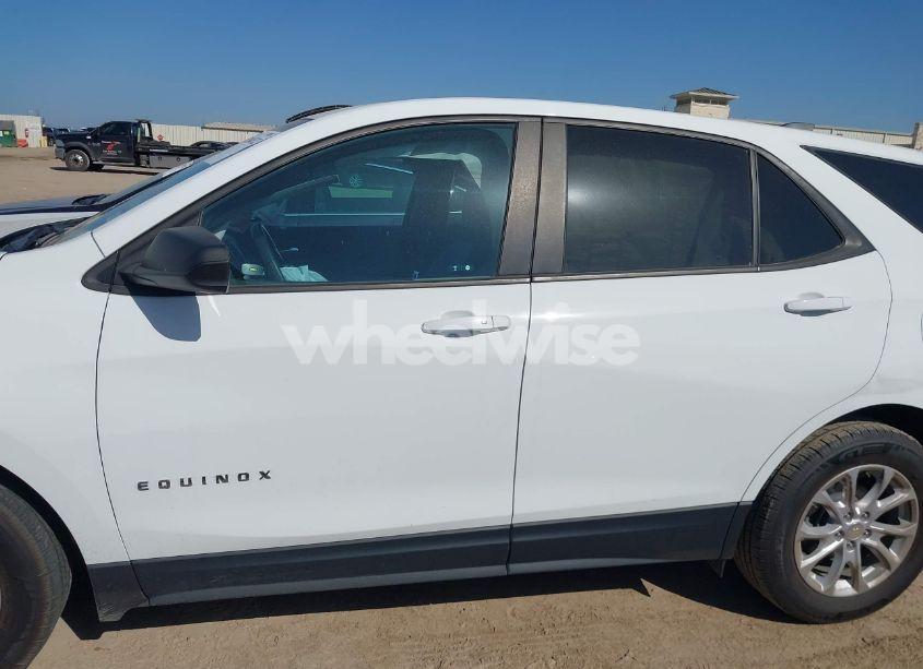 Photo 14 of 2020 Chevrolet Equinox FWD LS (VIN 3GNAXHEV3LS536867)