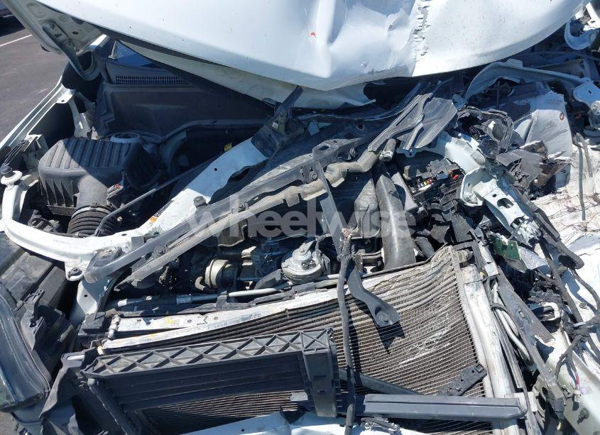 Photo 10 of 2020 Chevrolet Equinox FWD LS (VIN 3GNAXHEV3LS583011)