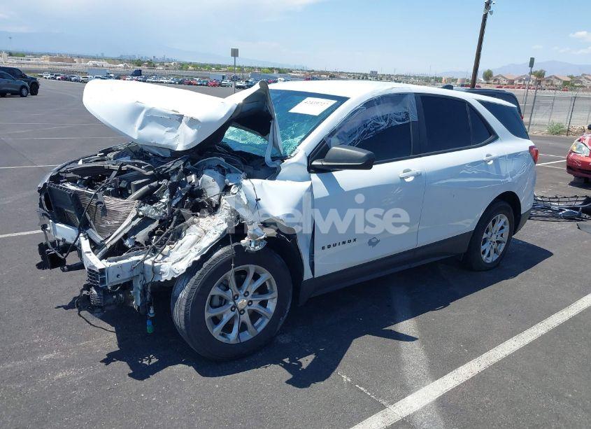 Photo 2 of 2020 Chevrolet Equinox FWD LS (VIN 3GNAXHEV3LS583011)