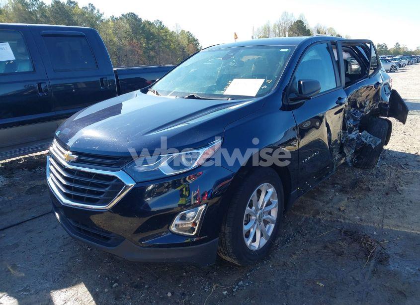Photo 2 of 2020 Chevrolet Equinox FWD LS (VIN 3GNAXHEV3LS662310)