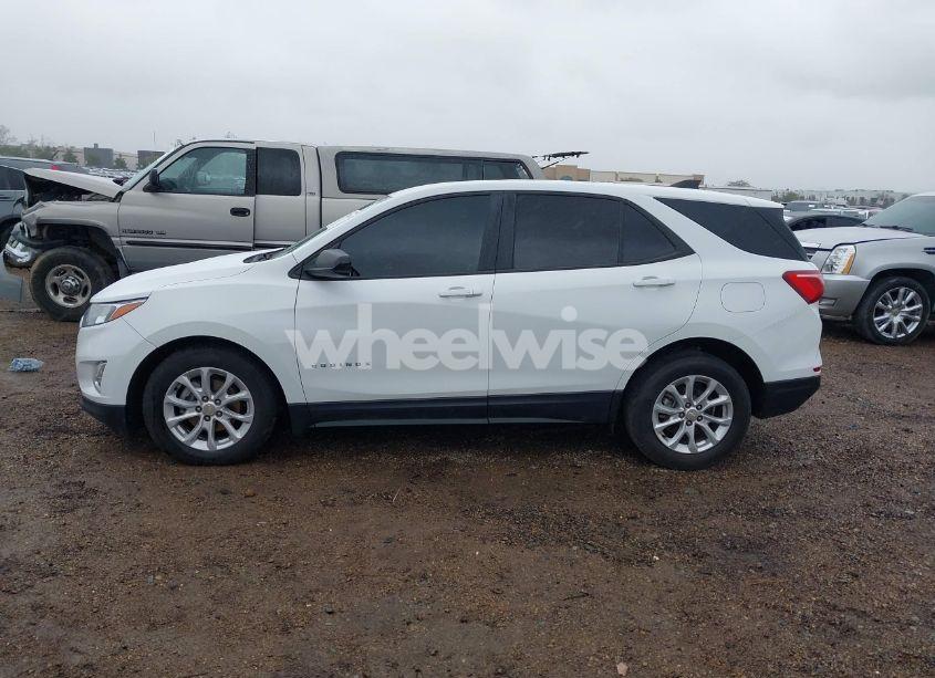 Photo 14 of 2020 Chevrolet Equinox FWD LS (VIN 3GNAXHEV3LS677549)