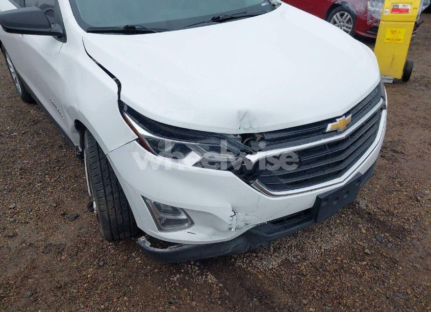 Photo 6 of 2020 Chevrolet Equinox FWD LS (VIN 3GNAXHEV3LS677549)